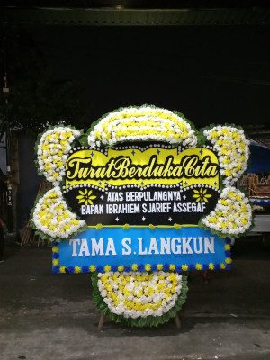 Papan Bunga Duka di Kutambaru